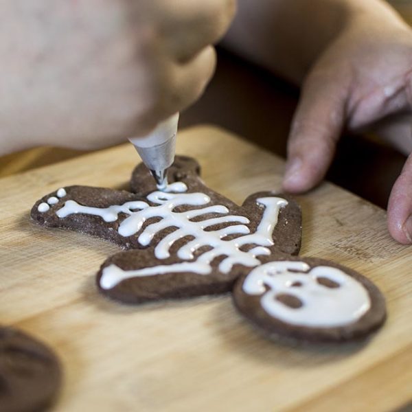 Kekse für Halloween - Gingerdead-Men Cookies - gruselige Kekse Rezept